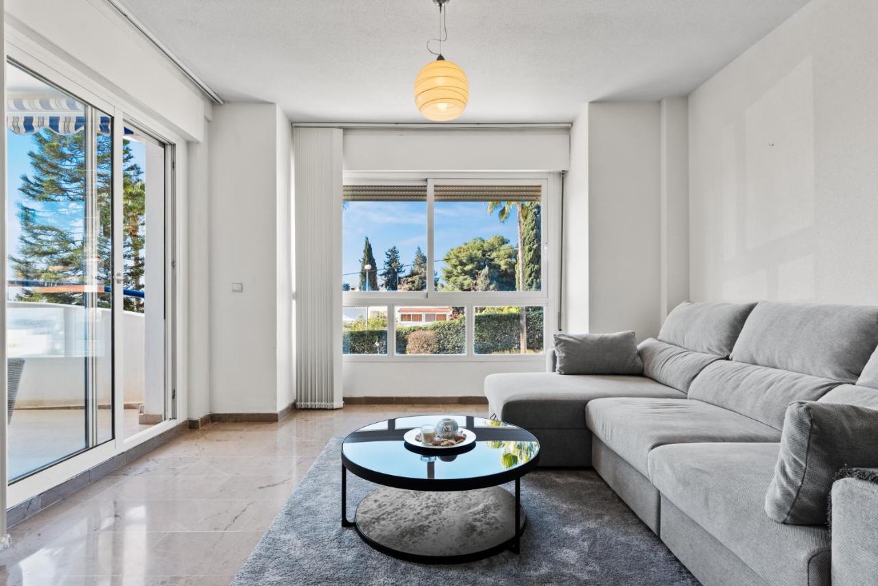Marysol Beachclose Apartment With Pool By Costarentals - Ref 200 Benalmádena Eksteriør billede