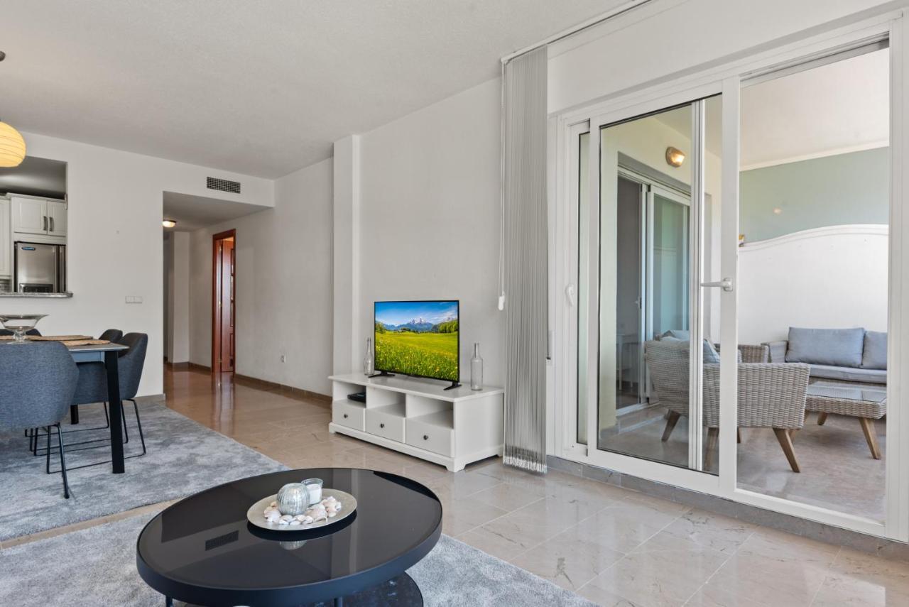 Marysol Beachclose Apartment With Pool By Costarentals - Ref 200 Benalmádena Eksteriør billede